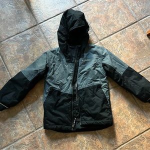 Columbia boys ski jacket. Omni heat. Size 8
